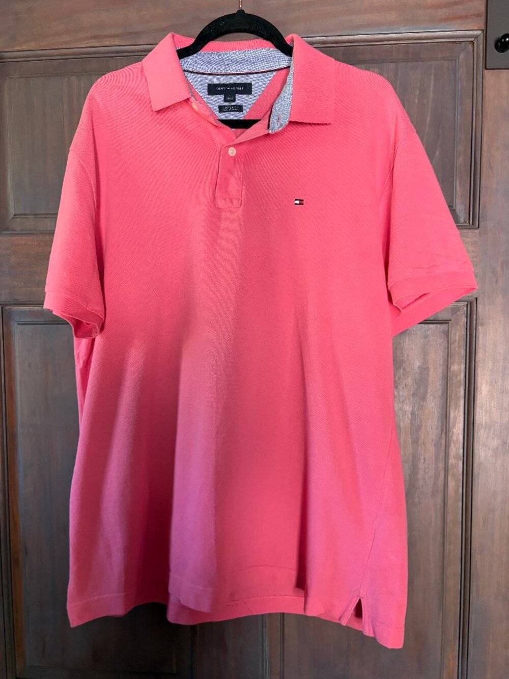 Tommy Hilfiger Men's XL collared shirt- pink